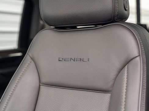 Used 2024 GMC Sierra 3500 Denali w/ Denali Reserve Package image 13