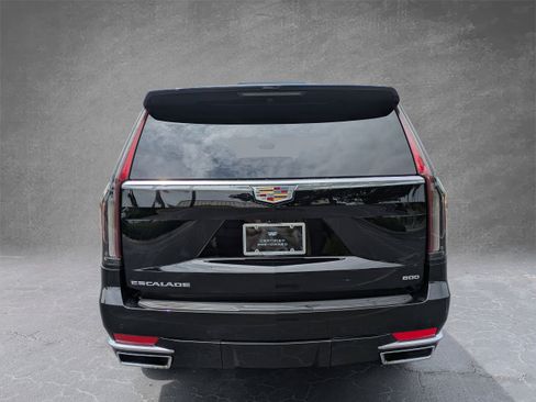 Certified 2024 Cadillac Escalade ESV Premium Luxury Platinum AWD/4WD image 4