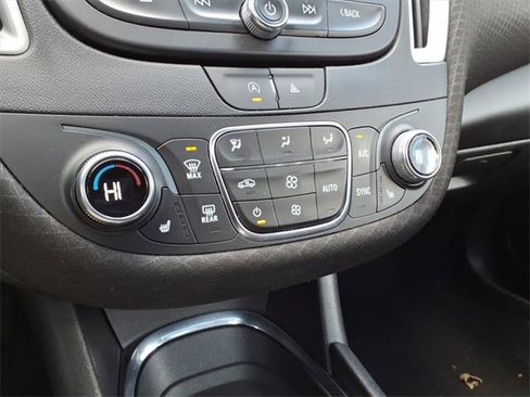 Used 2023 Chevrolet Malibu LT image 20