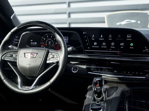 Used 2023 Cadillac Escalade V w/ LPO, ONYX Package image 56