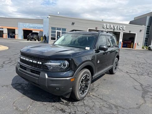Used 2025 Ford Bronco Sport Outer Banks w/ Outer Banks Tech Package+ AWD/4WD image 16