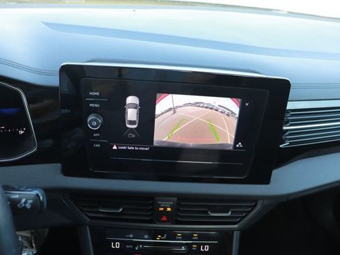 Used 2025 Volkswagen Jetta S image 23