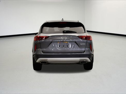 Used 2021 INFINITI QX50 Luxe w/ Cargo Package image 4