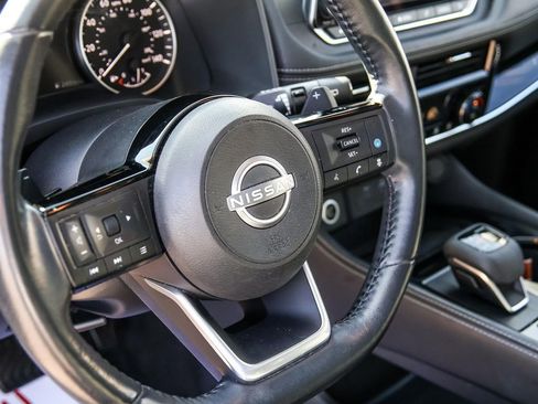 Used 2023 Nissan Rogue SL image 28