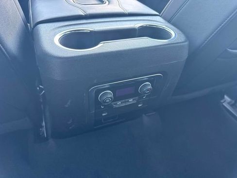 Used 2024 Chevrolet Suburban Premier AWD/4WD image 18