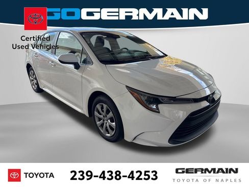 Used 2025 Toyota Corolla LE image 9