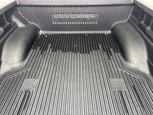 Used 2022 Nissan Frontier S w/ Technology Package image 22