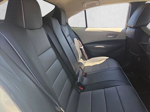Used 2020 Toyota Corolla LE FWD image 18
