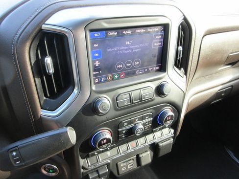 Certified 2022 Chevrolet Silverado 2500 LT w/ Convenience Package AWD/4WD image 29