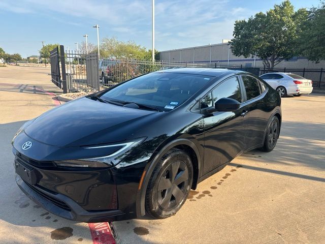 Used 2024 Toyota Prius LE FWD image 1