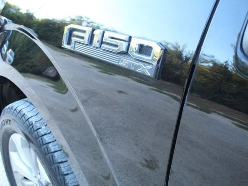 Used 2018 Ford F150 XL w/ Equipment Group 101A Mid RWD image 9