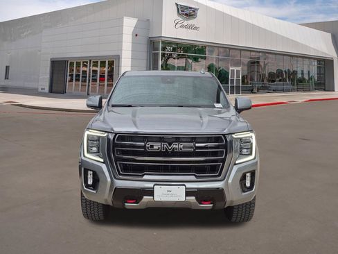 Used 2023 GMC Yukon AT4 w/ AT4 Premium Package AWD/4WD image 2