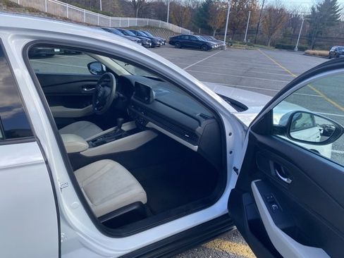 Used 2024 Honda Accord EX image 26