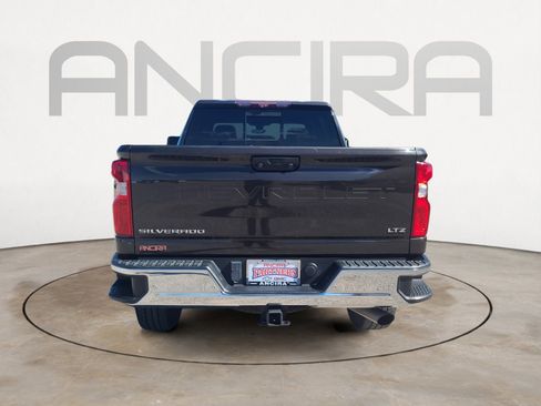 Used 2021 Chevrolet Silverado 2500 LTZ w/ LTZ Plus Package image 9