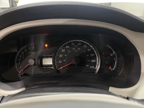 Used 2011 Toyota Sienna LE image 8