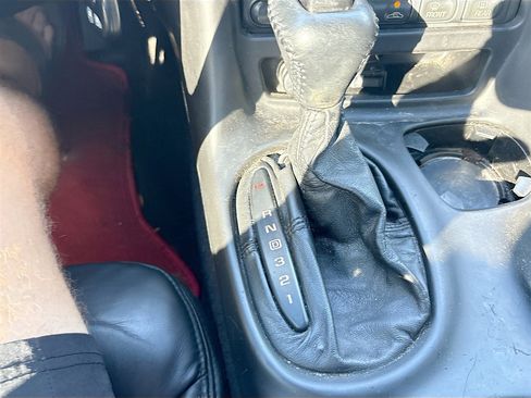 Used 2002 Chevrolet Corvette Convertible w/ Preferred Equipment Group2 image 16