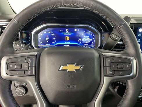 Used 2022 Chevrolet Silverado 1500 LT AWD/4WD image 15