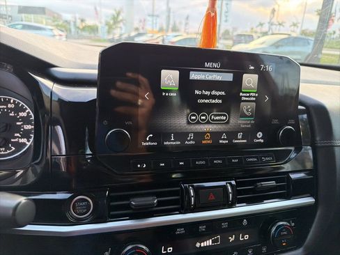 Used 2022 Nissan Pathfinder Platinum w/ Cargo Package FWD image 5
