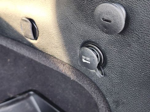 Used 2017 Jeep Grand Cherokee Limited image 39