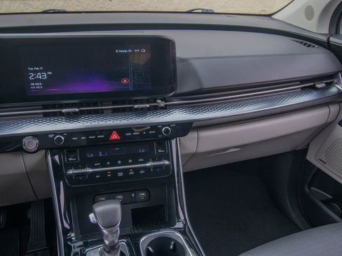 Used 2024 Kia Carnival SX Prestige image 30