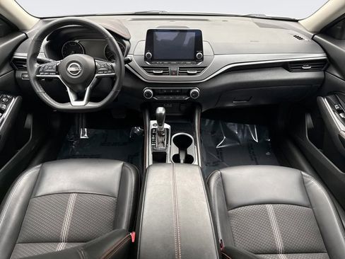 Used 2024 Nissan Altima 2.5 SR image 14