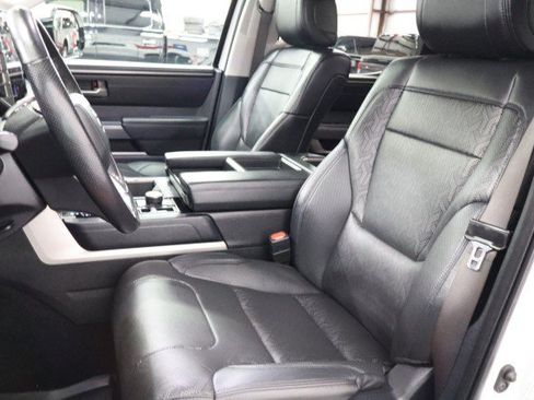 Used 2022 Toyota Tundra SR5 AWD/4WD image 36