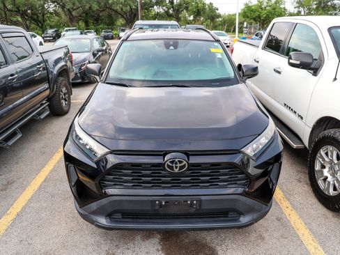 Used 2020 Toyota RAV4 LE w/ All Weather Liner Package AWD/4WD image 5