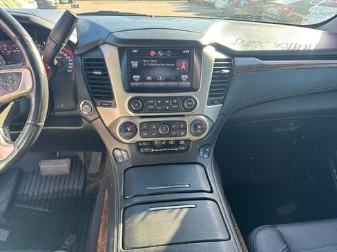 Used 2015 GMC Yukon Denali w/ Premium Package AWD/4WD image 10