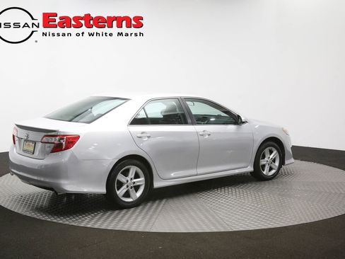 Used 2014 Toyota Camry SE FWD image 41