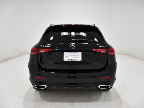 Used 2026 Mercedes-Benz GLC 300 4MATIC image 4