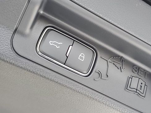 New 2026 Ford Explorer Active w/ Active Comfort Package image 35