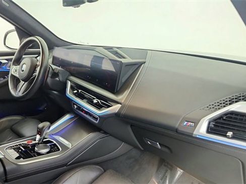 Used 2023 BMW XM image 20