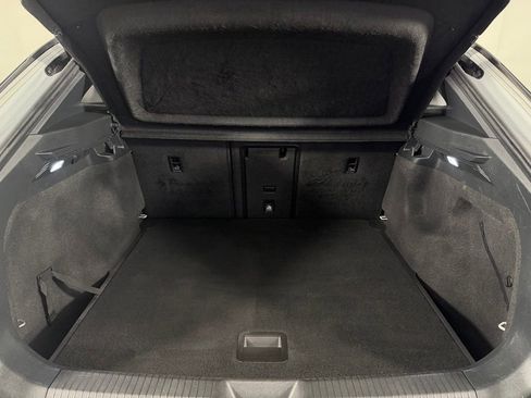 Used 2021 Volkswagen ID.4 Pro S RWD image 34