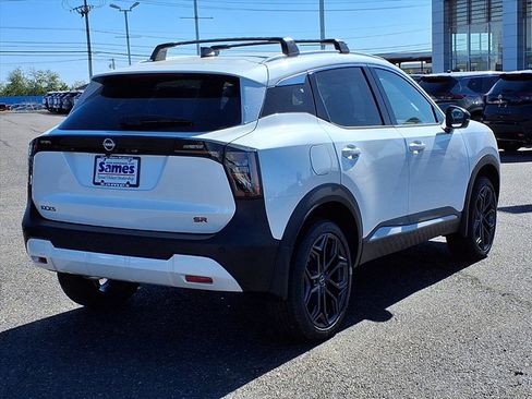 New 2026 Nissan Kicks SR w/ Illumination Package image 7