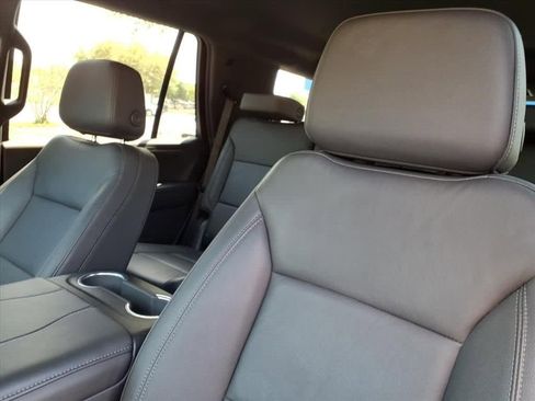 Used 2025 Chevrolet Tahoe LT image 16