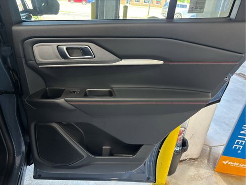 New 2026 Ford Explorer ST-Line AWD/4WD image 25