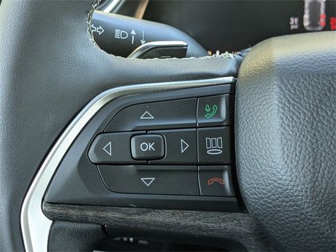 Certified 2025 Jeep Grand Cherokee Limited w/ Trailer Tow Package image 24