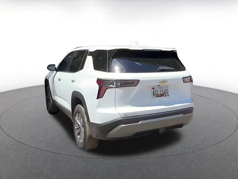 Used 2025 Chevrolet Equinox LT FWD image 11