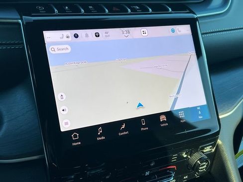 New 2025 Jeep Grand Cherokee Limited w/ Black Appearance Package image 22