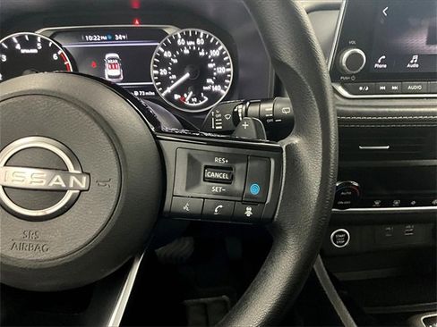 Used 2023 Nissan Rogue SV image 24