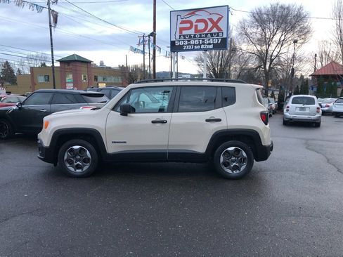 Used 2016 Jeep Renegade Sport w/ Power & Air Group image 1