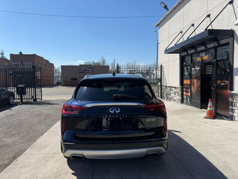 Used 2019 INFINITI QX50 Essential w/ Sensory Package image 5