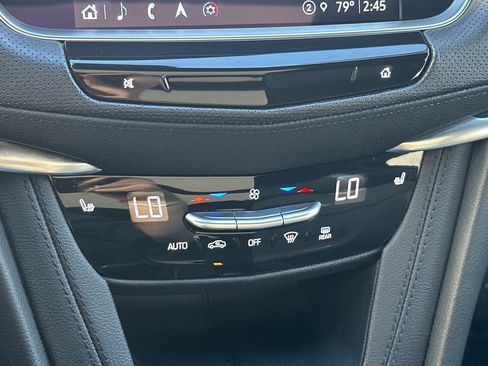 Used 2025 Cadillac XT5 Premium Luxury image 29
