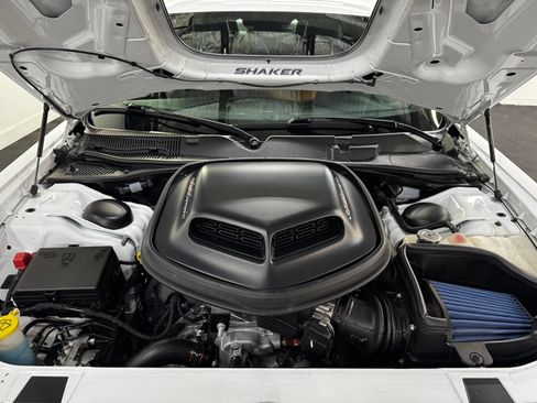 Used 2021 Dodge Challenger R/T Scat Pack w/ Shaker Package RWD image 9