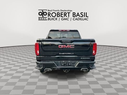 Used 2024 GMC Sierra 1500 Denali w/ Technology Package AWD/4WD image 7
