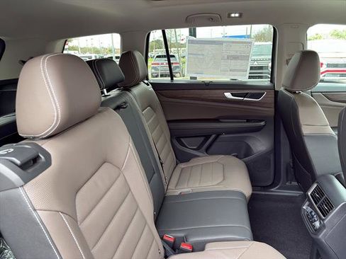 New 2026 Volkswagen Atlas SEL AWD/4WD image 11