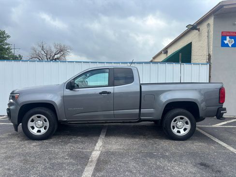 Used 2022 Chevrolet Colorado W/T w/ WT Convenience Package RWD image 2