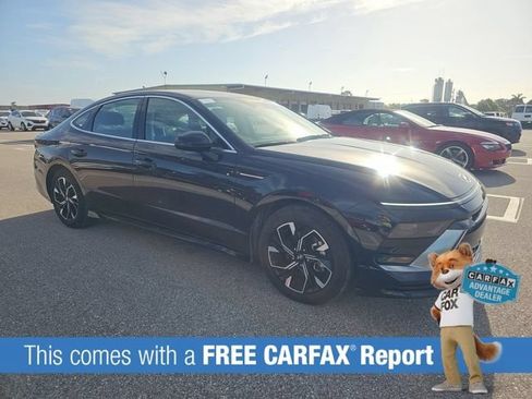 Used 2025 Hyundai Sonata SEL FWD image 2