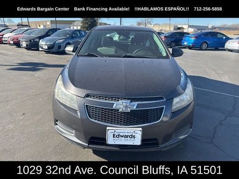 Used 2014 Chevrolet Cruze LS image 3