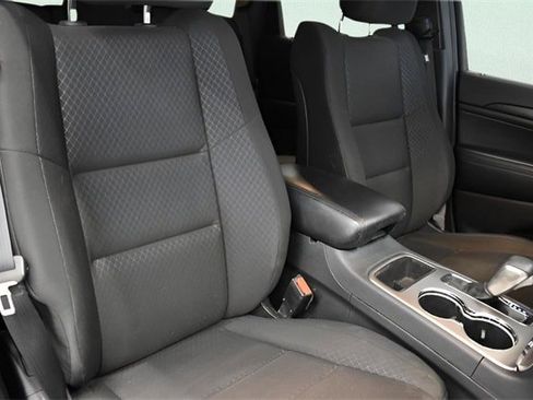 Used 2018 Jeep Grand Cherokee Laredo image 6